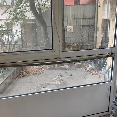 Karavelov アパート