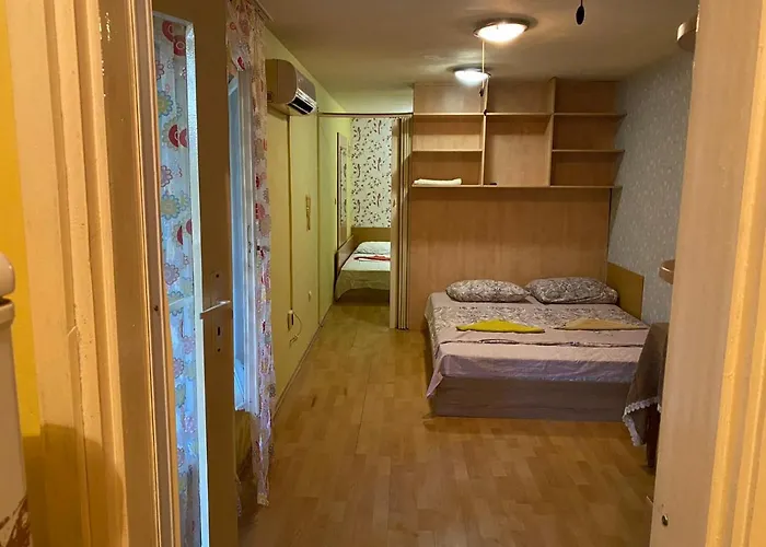 Karavelov Lägenhet *